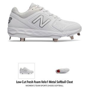 Low cut fresh foam Velo 1 metal softball cleats